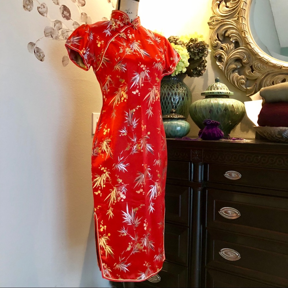 Vintage Chinese/Korean/Cheongsam Genuine Silk Dress